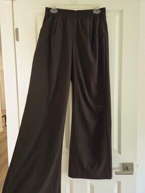 NBA Brand Brown Wide Leg Athletic Pants with Elastic Waist (Chicago Bulls Logo)